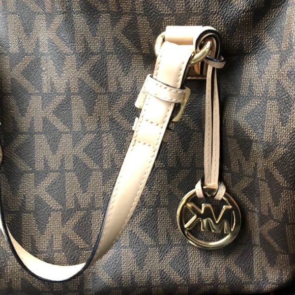 SOLD - Picture 3 of 5